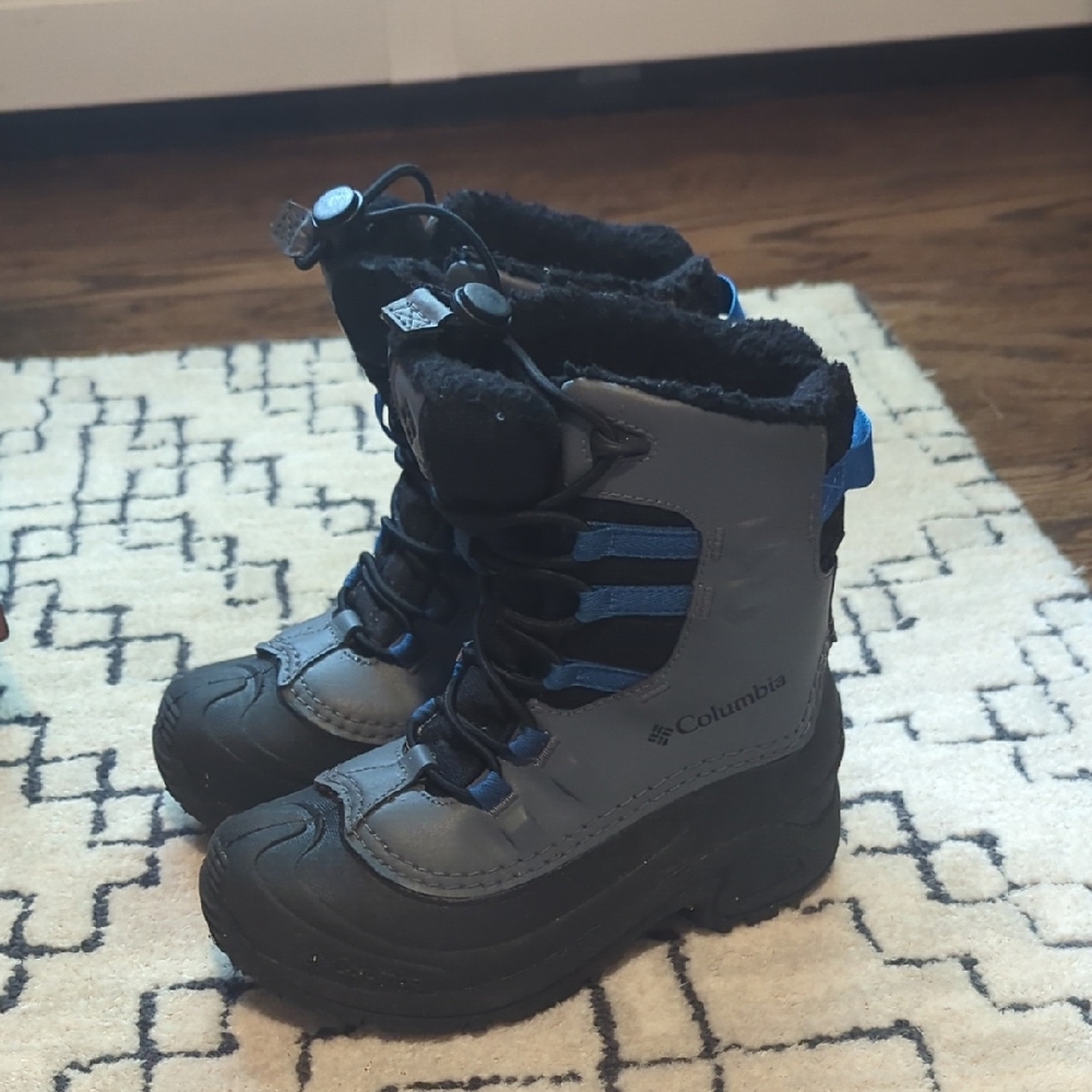 Columbia Kids' Black and Gray Snow Boots